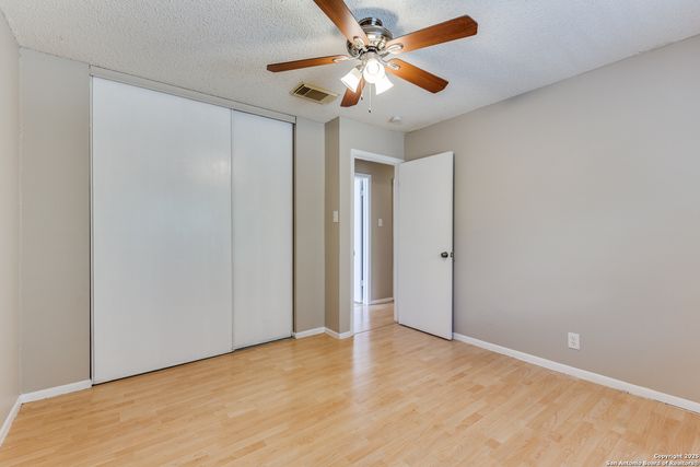 7559 Tantara Ct, San Antonio, TX 78249