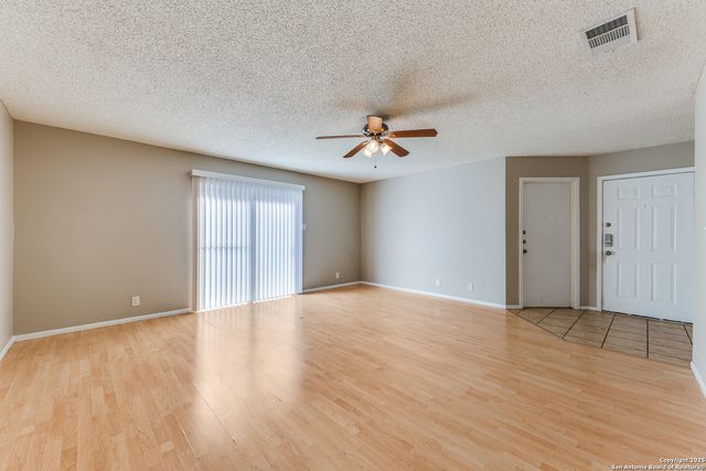 7559 Tantara Ct, San Antonio, TX 78249