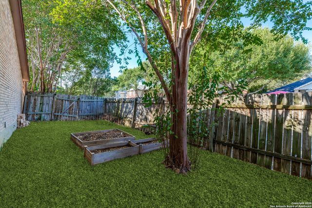 7559 Tantara Ct, San Antonio, TX 78249