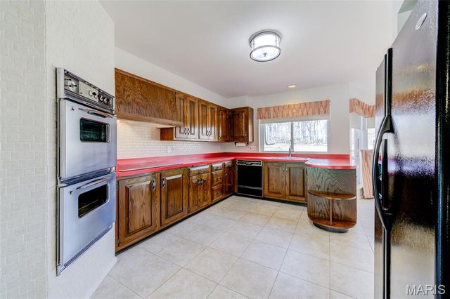 15137 Chamisal Drive, Chesterfield, MO 63017