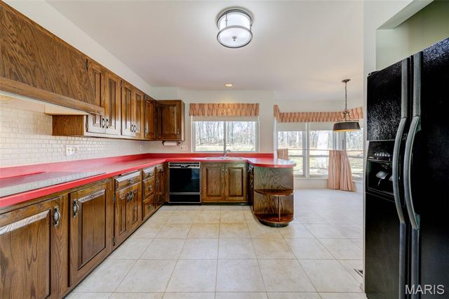 15137 Chamisal Drive, Chesterfield, MO 63017