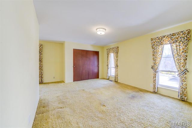 15137 Chamisal Drive, Chesterfield, MO 63017