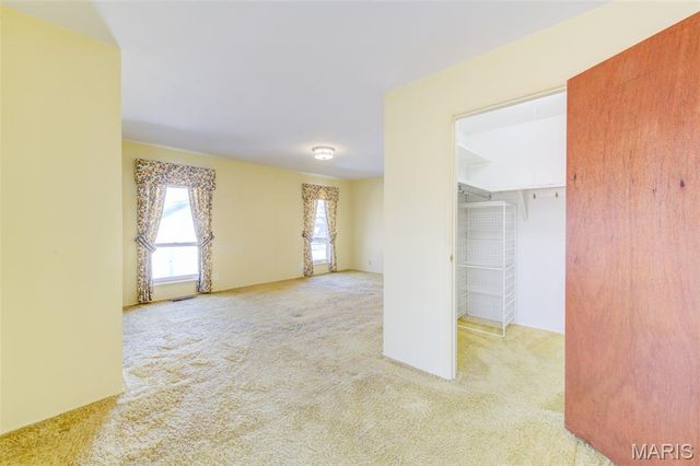 15137 Chamisal Drive, Chesterfield, MO 63017