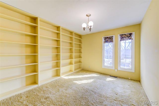 15137 Chamisal Drive, Chesterfield, MO 63017