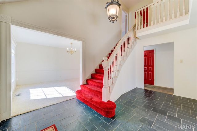 15137 Chamisal Drive, Chesterfield, MO 63017