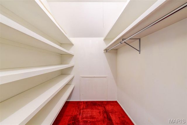 15137 Chamisal Drive, Chesterfield, MO 63017