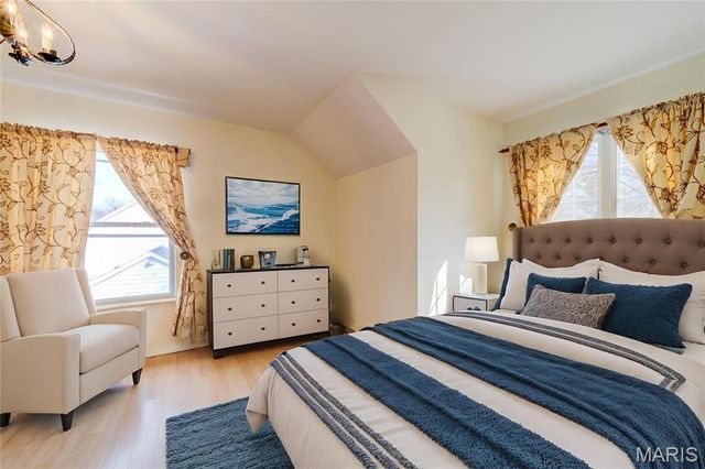 15137 Chamisal Drive, Chesterfield, MO 63017