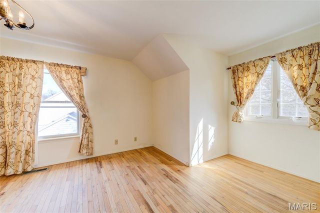 15137 Chamisal Drive, Chesterfield, MO 63017