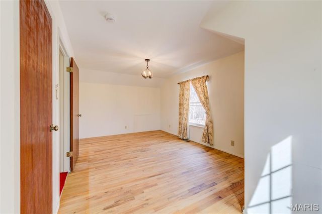 15137 Chamisal Drive, Chesterfield, MO 63017