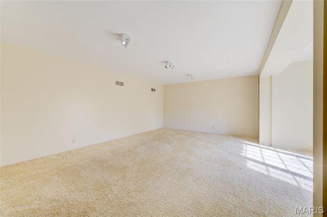 15137 Chamisal Drive, Chesterfield, MO 63017