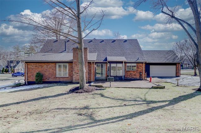 15137 Chamisal Drive, Chesterfield, MO 63017