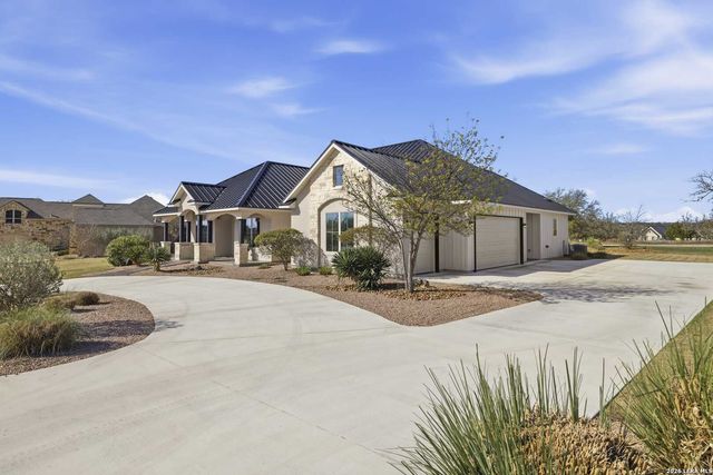 1020 Cielo Dr, Kerrville, TX 78028