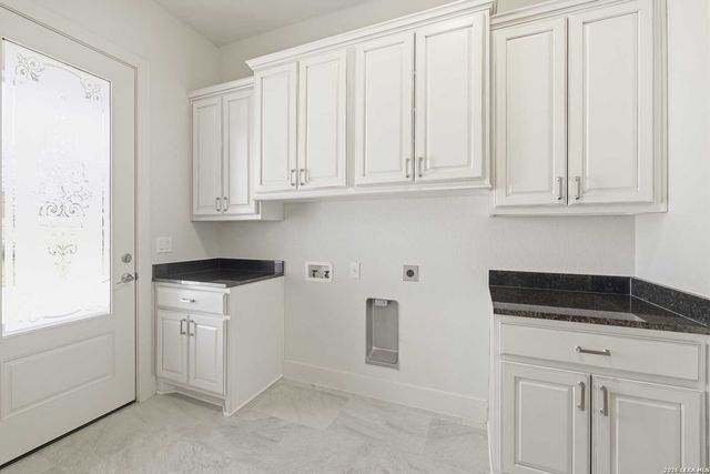 1020 Cielo Dr, Kerrville, TX 78028