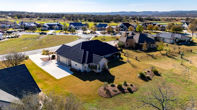 1020 Cielo Dr, Kerrville, TX 78028