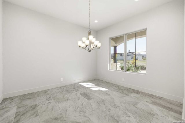 1020 Cielo Dr, Kerrville, TX 78028