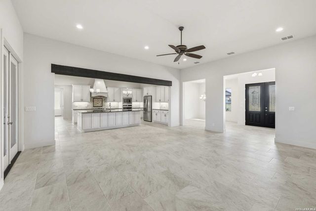 1020 Cielo Dr, Kerrville, TX 78028