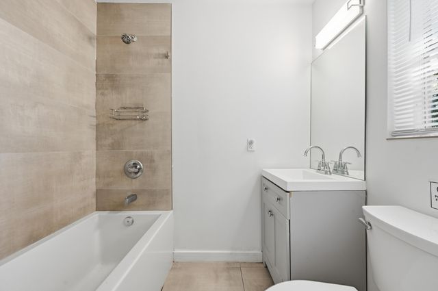 629 NE 36th Street, Oakland Park, FL 33334