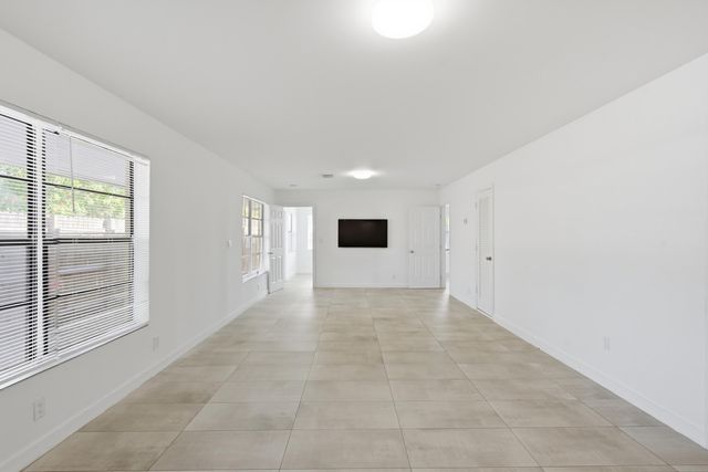 629 NE 36th Street, Oakland Park, FL 33334