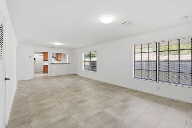 629 NE 36th Street, Oakland Park, FL 33334