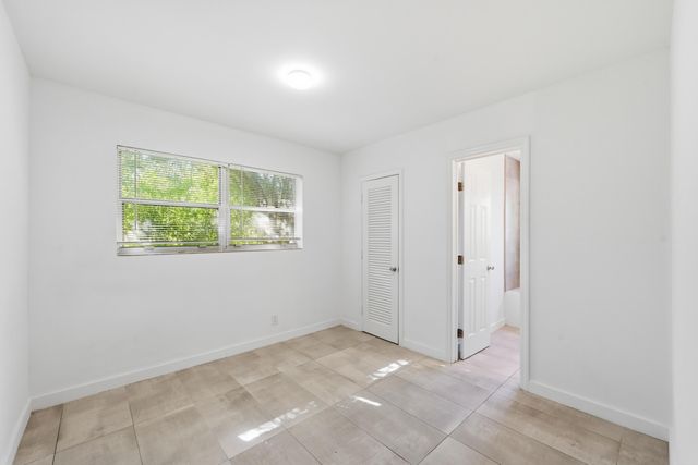 629 NE 36th Street, Oakland Park, FL 33334