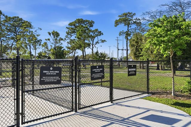 629 NE 36th Street, Oakland Park, FL 33334