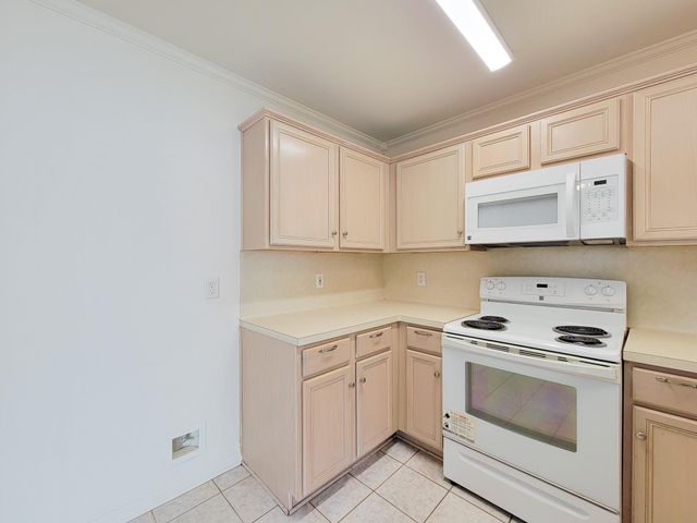11810 Rolling Stream Drive, Tomball, TX 77375