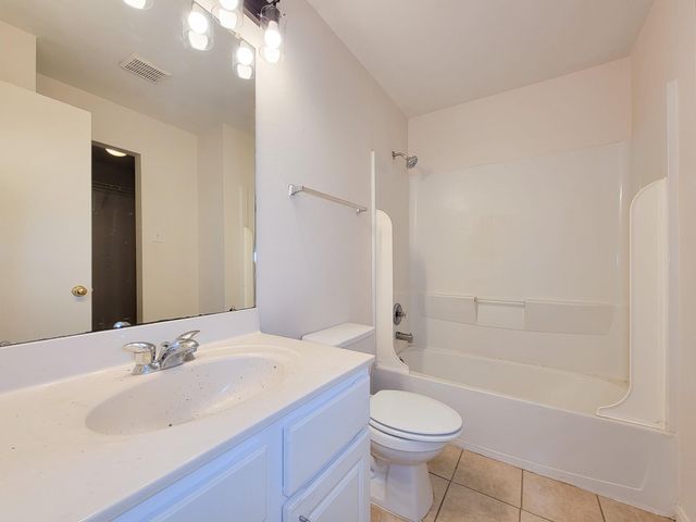 11810 Rolling Stream Drive, Tomball, TX 77375