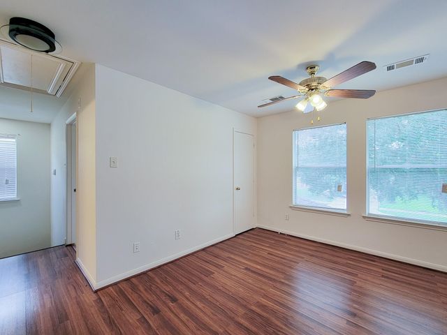 11810 Rolling Stream Drive, Tomball, TX 77375