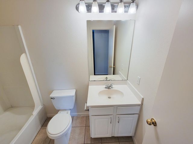 11810 Rolling Stream Drive, Tomball, TX 77375