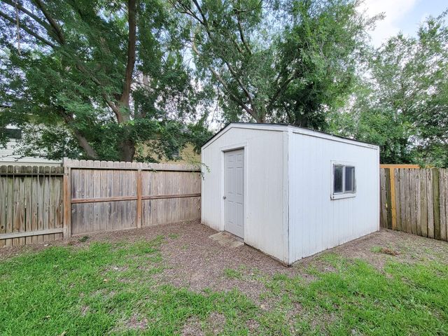 11810 Rolling Stream Drive, Tomball, TX 77375