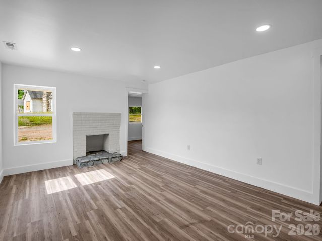 221 New Hampshire Street, Spindale, NC 28160