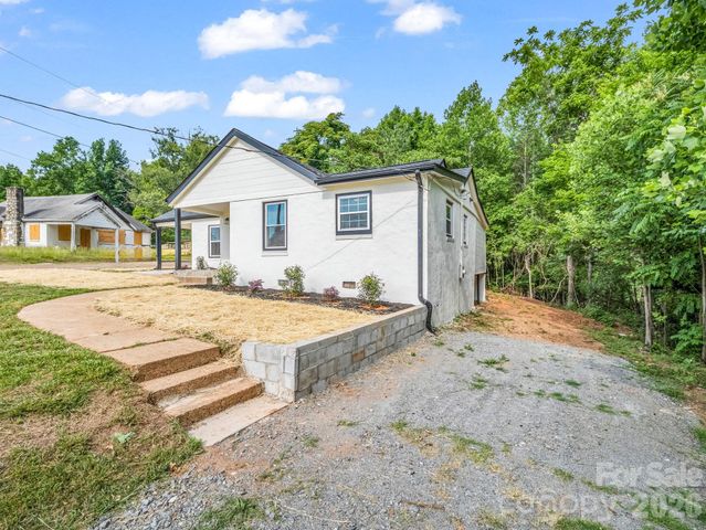 221 New Hampshire Street, Spindale, NC 28160
