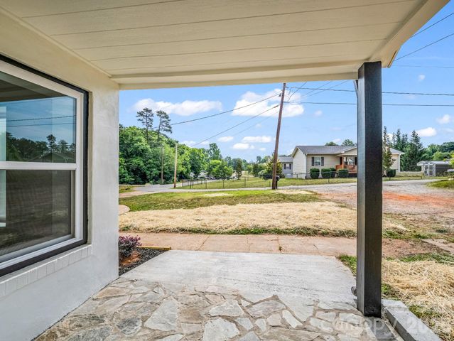 221 New Hampshire Street, Spindale, NC 28160