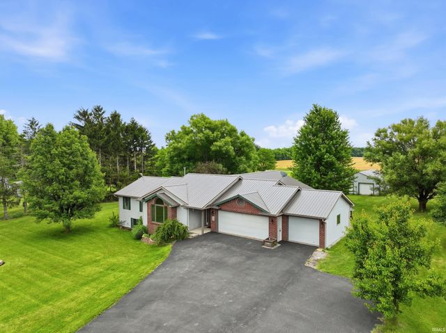 1366 E Us Highway 33 -57, Churubusco, IN 46723