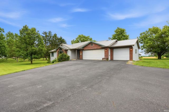 1366 E Us Highway 33 -57, Churubusco, IN 46723