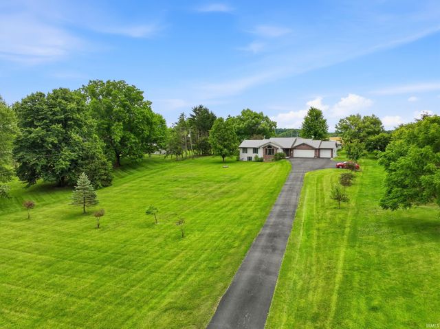 1366 E Us Highway 33 -57, Churubusco, IN 46723
