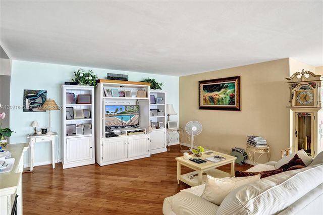 1800 S Ocean Blvd Apt 1012, Lauderdale By The Sea, FL 33062