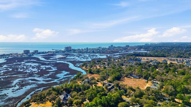 4724 Bucks Bluff Dr., North Myrtle Beach, SC 29582