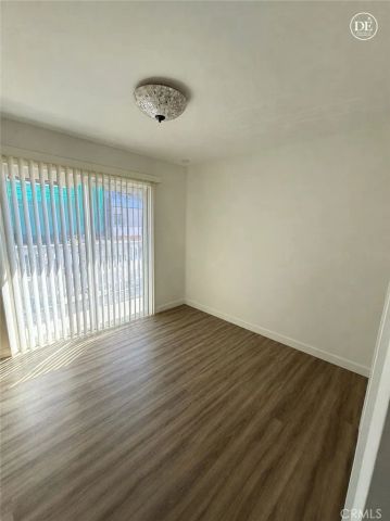 331 Manhattan Avenue, Hermosa Beach, CA 90254