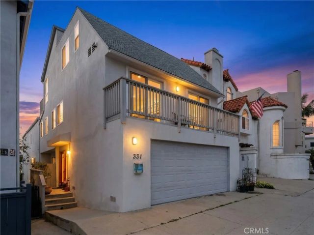 331 Manhattan Avenue, Hermosa Beach, CA 90254