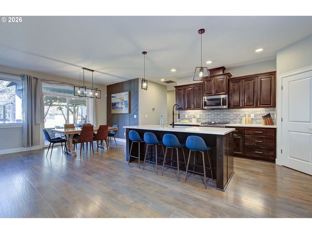 7500 Ne 211TH Cir, Battle Ground, WA 98604