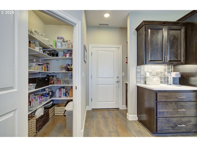 7500 Ne 211TH Cir, Battle Ground, WA 98604