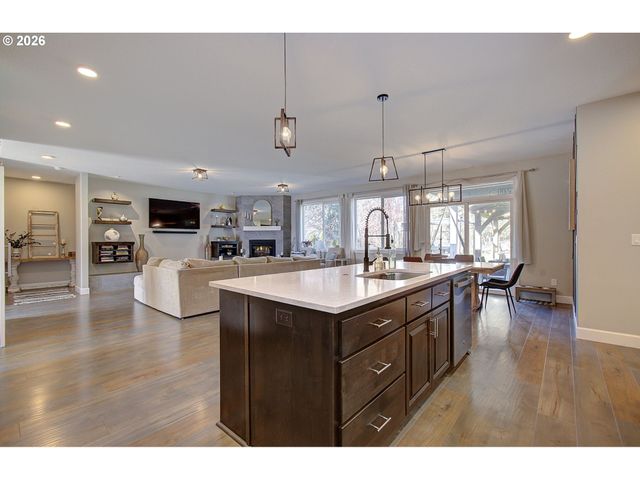 7500 Ne 211TH Cir, Battle Ground, WA 98604