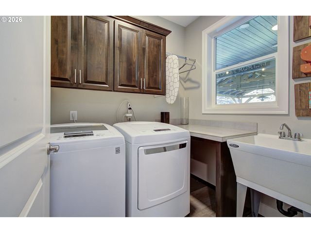 7500 Ne 211TH Cir, Battle Ground, WA 98604