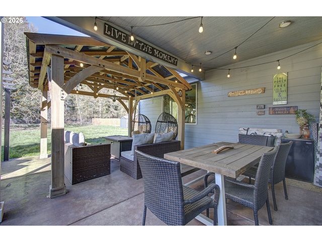 7500 Ne 211TH Cir, Battle Ground, WA 98604