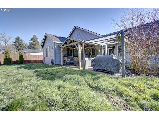 7500 Ne 211TH Cir, Battle Ground, WA 98604