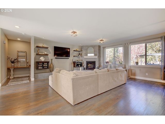 7500 Ne 211TH Cir, Battle Ground, WA 98604