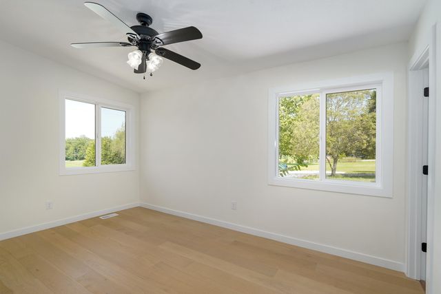 5776 E Farm Rd 168, Rogersville, MO 65742