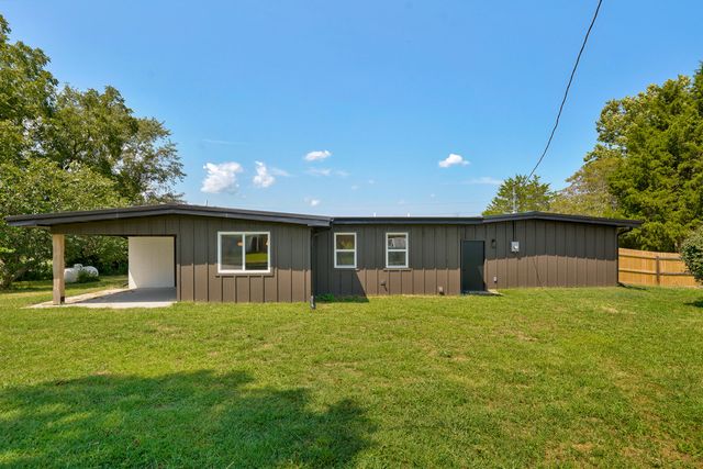 5776 E Farm Rd 168, Rogersville, MO 65742