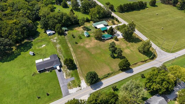 5776 E Farm Rd 168, Rogersville, MO 65742